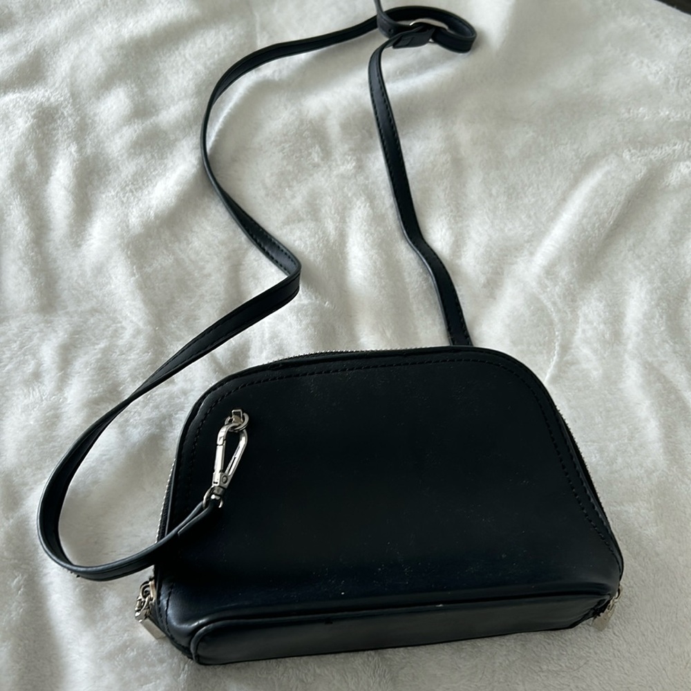 Black cross body purse